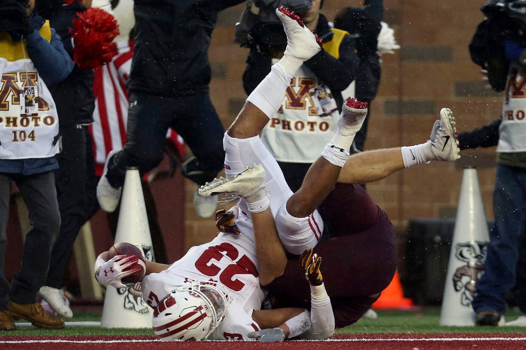 Wisconsin Minnesota Football